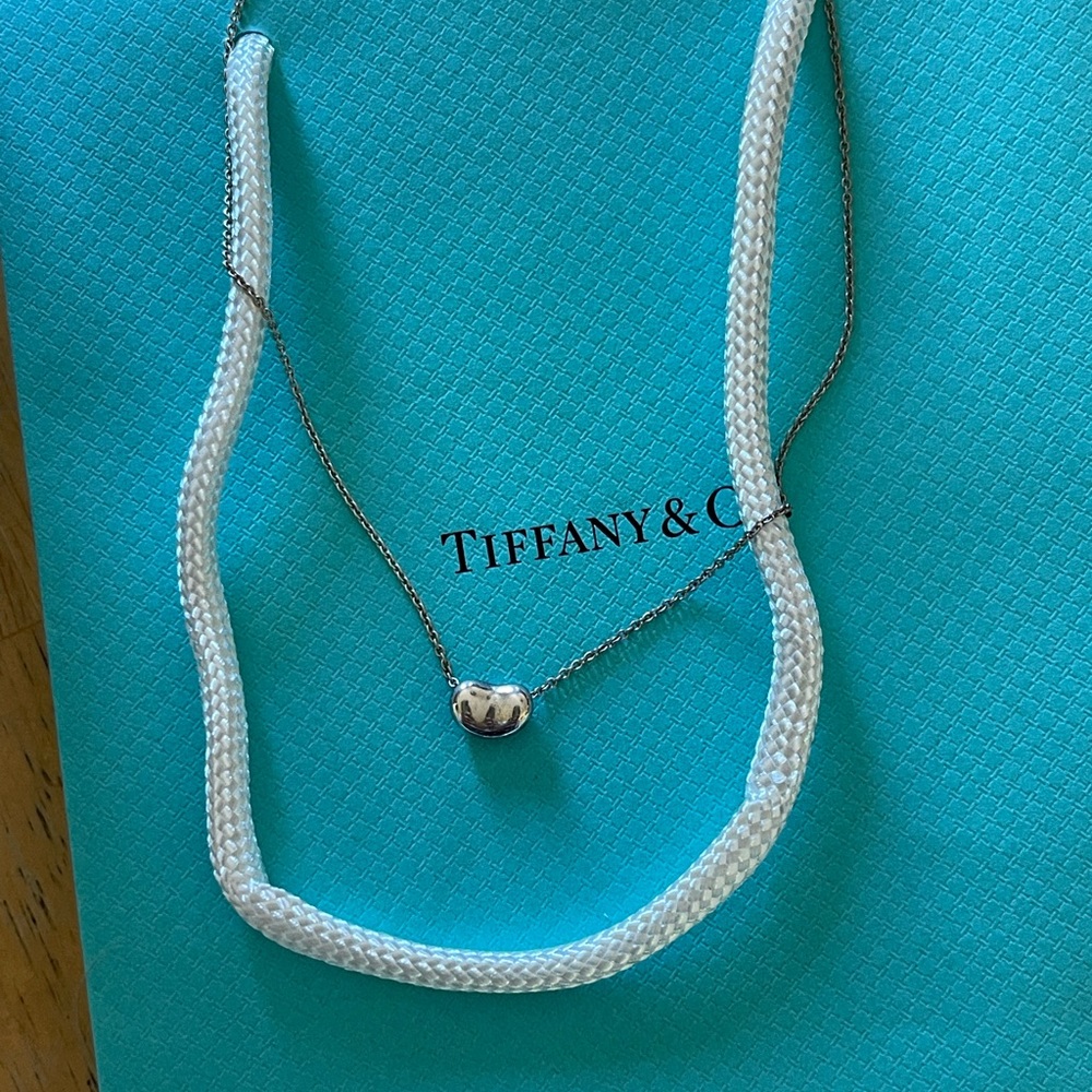 Tiffany & Co Elsa Peretti Bean Necklace - Sterling Silver
